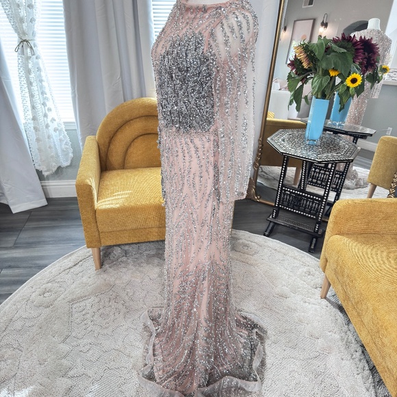 Yara Long Sleeve Embellished Dress - Picture 9 of 12